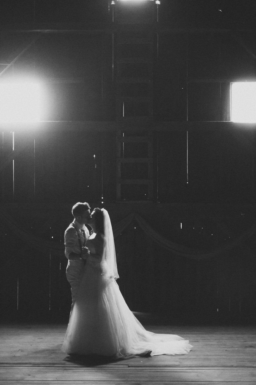 mollie & brad's friedman farms wedding 124